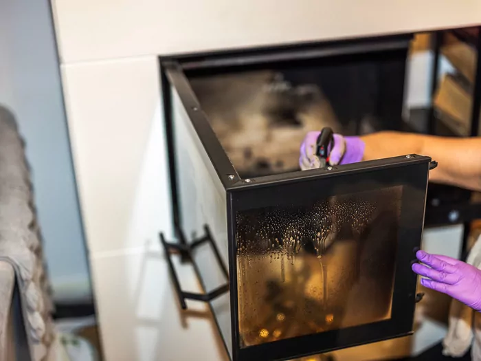 Domowe sposoby na czyszczenie kominka