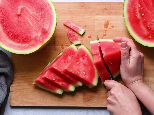 Jak pokroić arbuza?