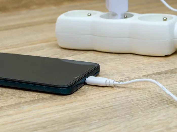 Jak wydłużyć działanie baterii w telefonie?