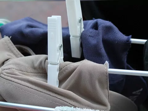 Pranie czapki z daszkiem