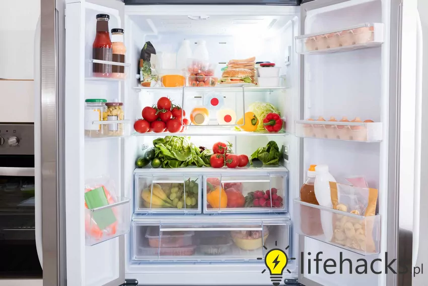 Temperatura w lodówce a produkty - jaka powinna być temperatura w różnych miejscach w lodówce Otwarta lodówka