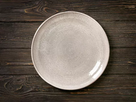 Wyrzucanie porysowanych talerzy