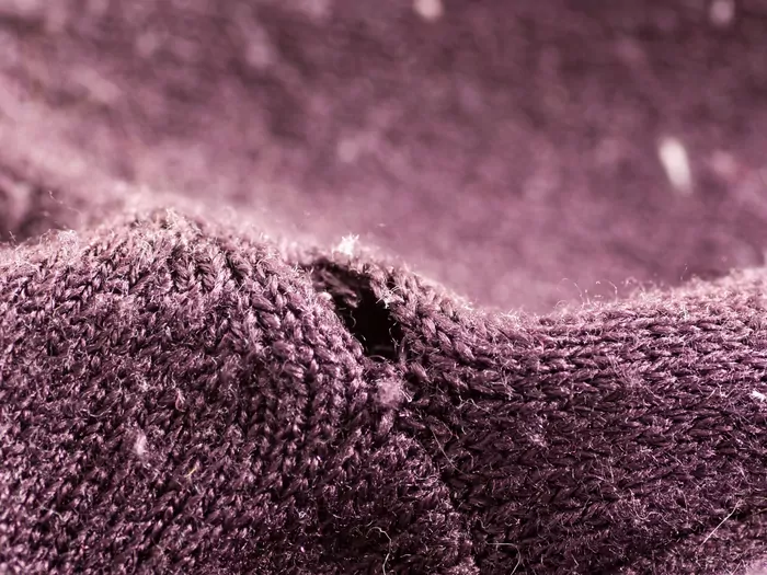 Ratowanie sfilcowanego swetra z wełny