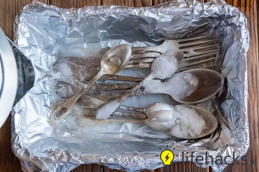 Domowe sposoby na czyszczenie srebra