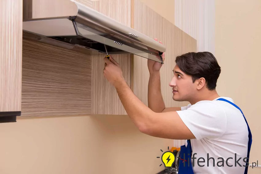 Na jakiej wysokości zamontować okap?