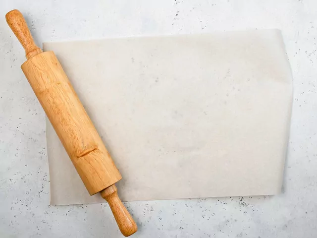 Czym zastąpić papier do pieczenia?