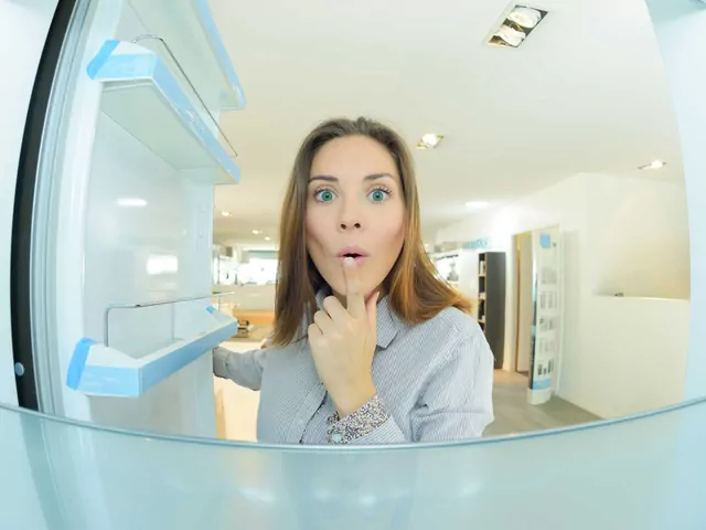Woda w lodówce - co robić