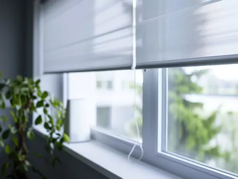 Czyszczenie rolet materiałowych domowymi sposobami